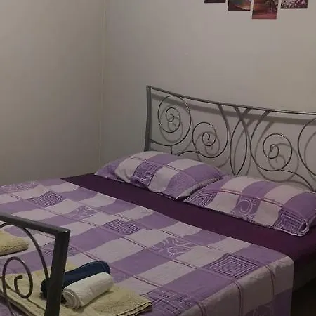 Apartman Karla *